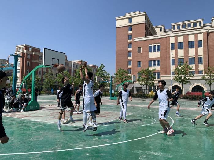 市政府副市长刘博夫到安徽省宿州工业学校慰问教职工(图5)