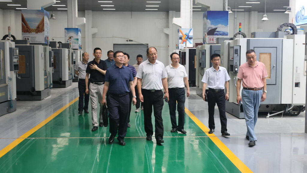 安徽省中华职业教育社领导来宿州工业学校调研工作(图3)