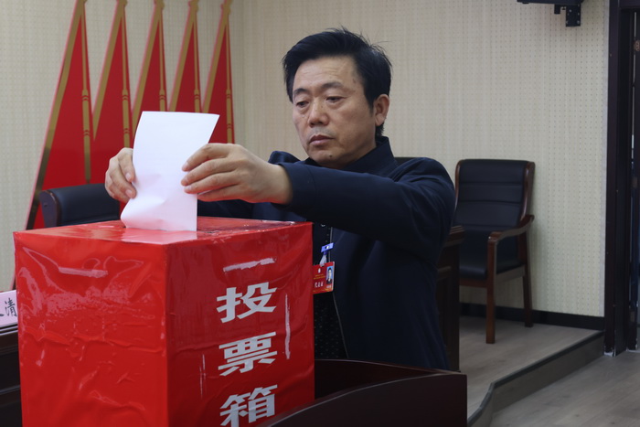 安徽省宿州工业学校隆重召开第一届教职工代表大会暨工会会员代表大会(图8)