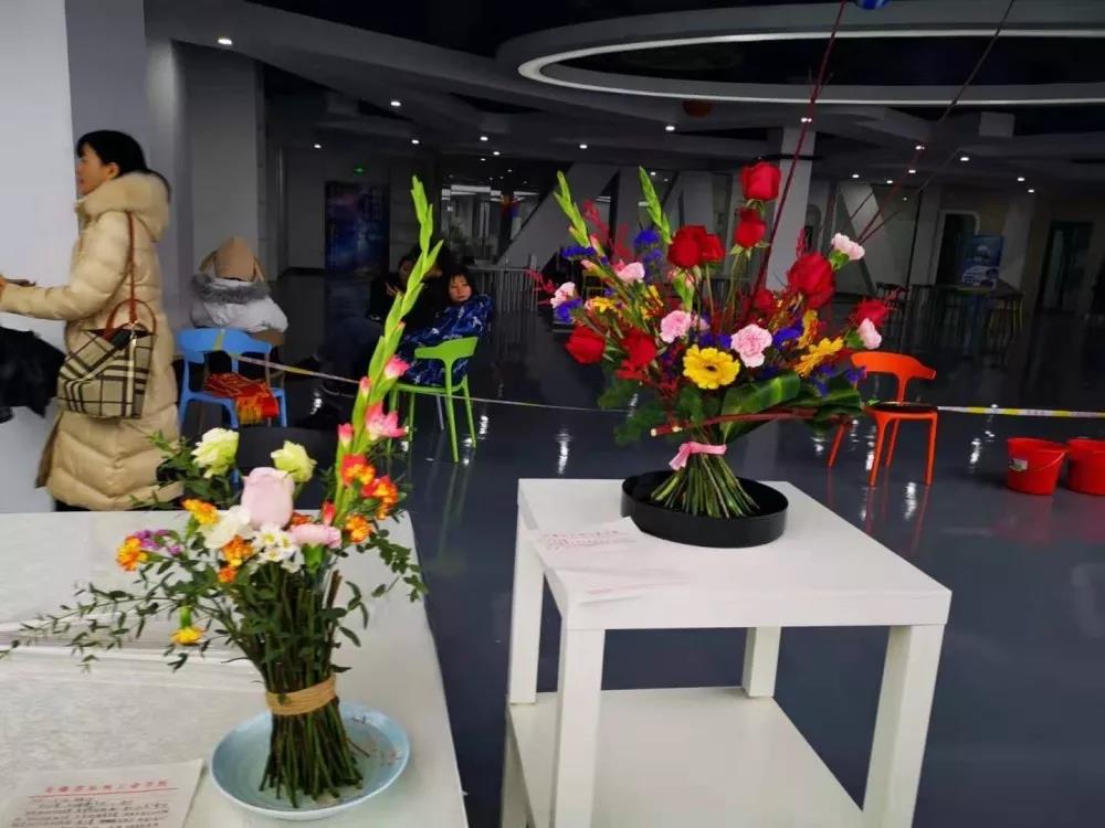 2020年宿州市中职学校技能大赛——宿州工业学校插花艺术赛图片集锦(图10)