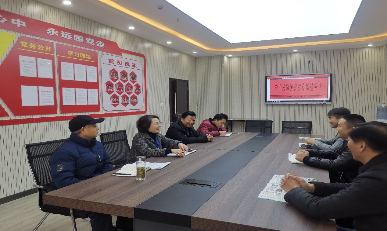 江苏瀚海教育控股集团董事长许尔利一行来宿州工业学校洽谈深化合作事宜(图3)