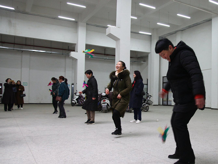 宿州工业学校女教工们举行趣味体育活动欢庆三八妇女节(图12)