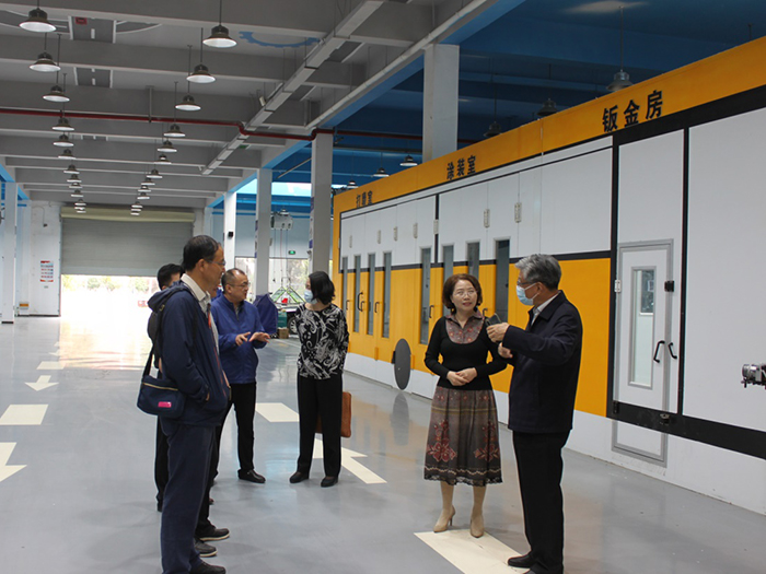 省教育厅职业教育调研组李兴旺一行到宿州工业学校开展调研工作(图2)