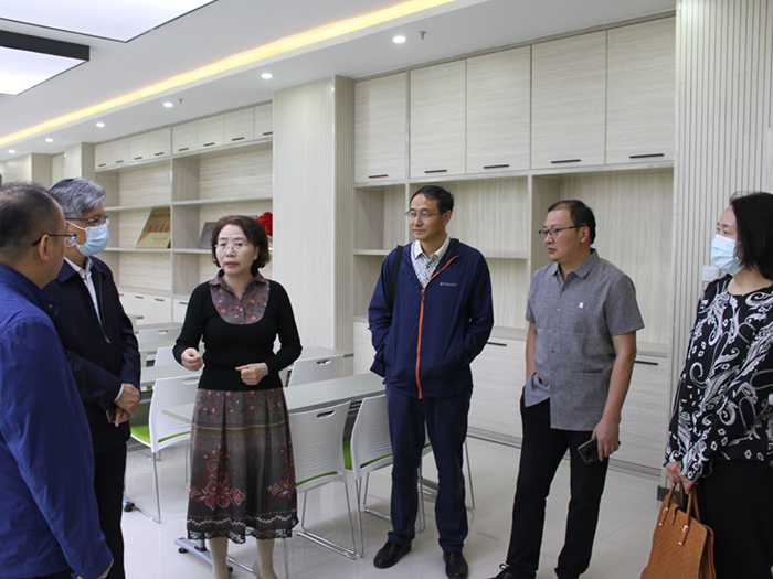 省教育厅职业教育调研组李兴旺一行到宿州工业学校开展调研工作(图1)