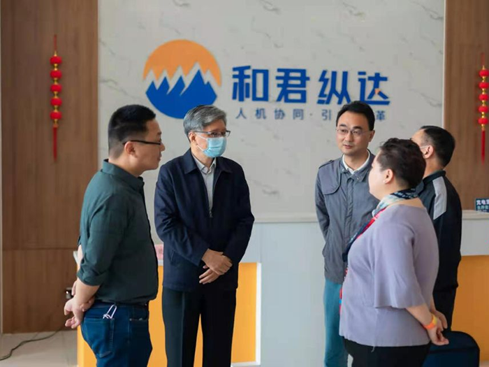 省教育厅职业教育调研组李兴旺一行到宿州工业学校开展调研工作(图9)