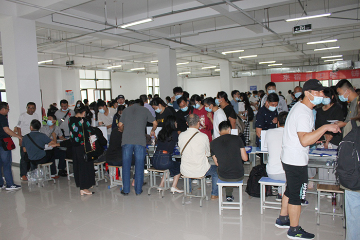 宿州工业学校喜迎2021级新生报到入学(图5)