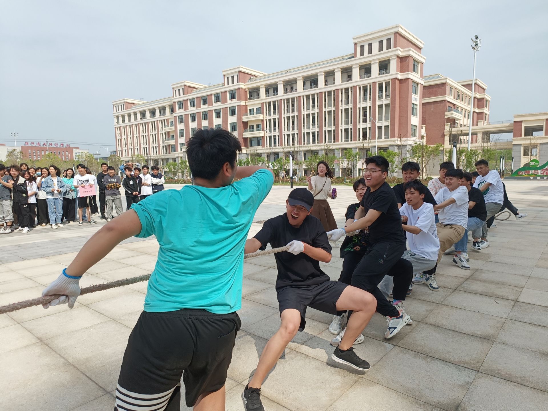 疫情不“抑情”，健康伴我行 ——安徽省宿州工业学校五一主题活动(图2)