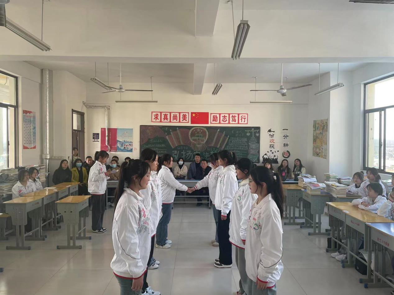 文明校园  你我共建 ——宿州工业学校杨雪侠班主任工作室举行班会观摩活动(图2)