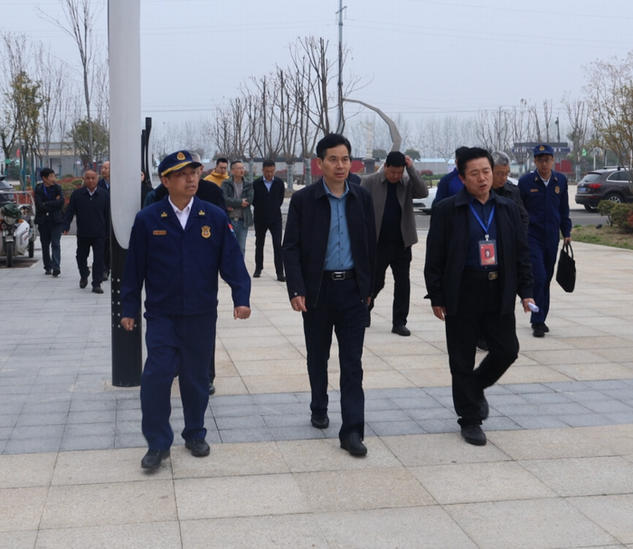 市政府副市长杨泽胜到宿州工业学校调研指导工作(图1)