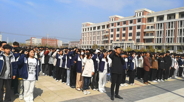 宿州工业学校举行“拒绝校园欺凌”宣誓活动(图2)