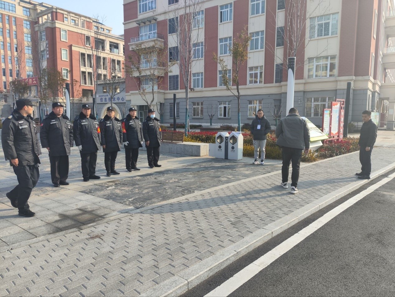 提升校园安防水平 筑牢校园安全防线 ——宿州工业学校开展新学期安保人员集中培训活动(图3)