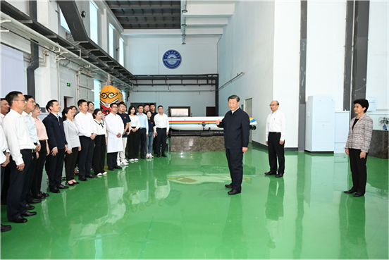 习近平在黑龙江考察时强调 牢牢把握在国家发展大局中的战略定位 奋力开创黑龙江高质量发展新局面(图17)