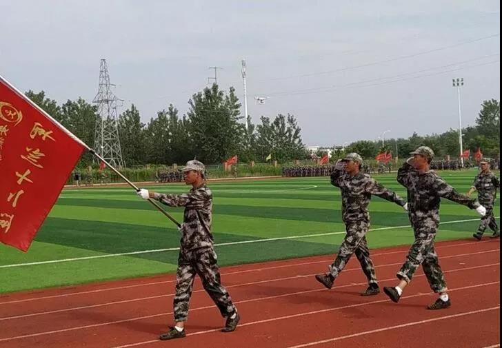 2019级新生军训工作圆满结束(图4)