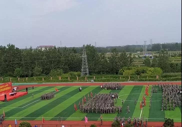 2019级新生军训工作圆满结束(图3)