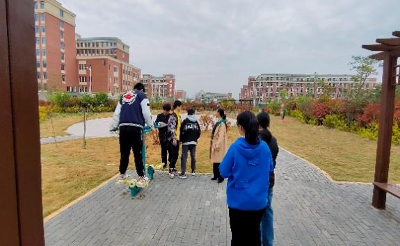 熟悉的地方也有“风景” ——宿州工业学校开展“工校心理研学月”活动(图1)