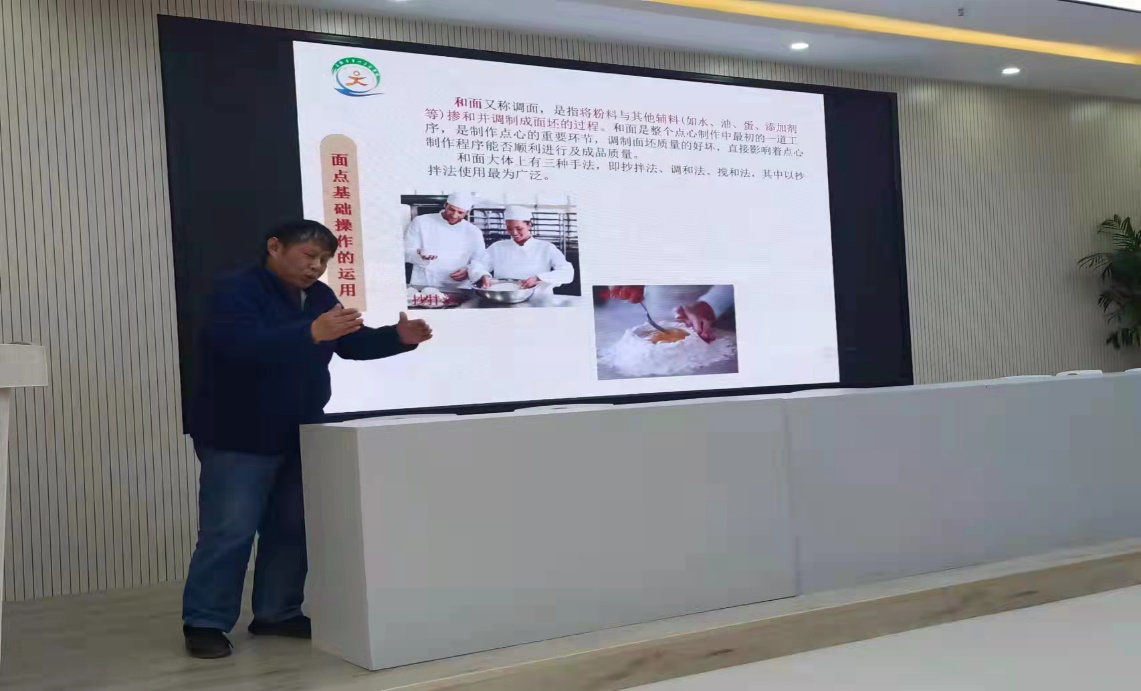 学党史，办实事，点滴举措暖人心---校妇联开展“我为群众办实事”主题实践活动(图2)