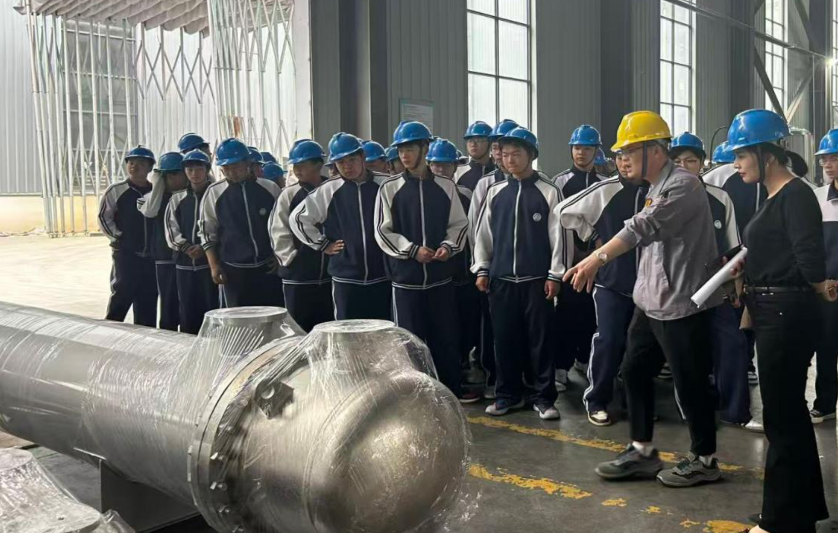 宿州工业学校走进企业：产教融合点亮职教之光(图2)