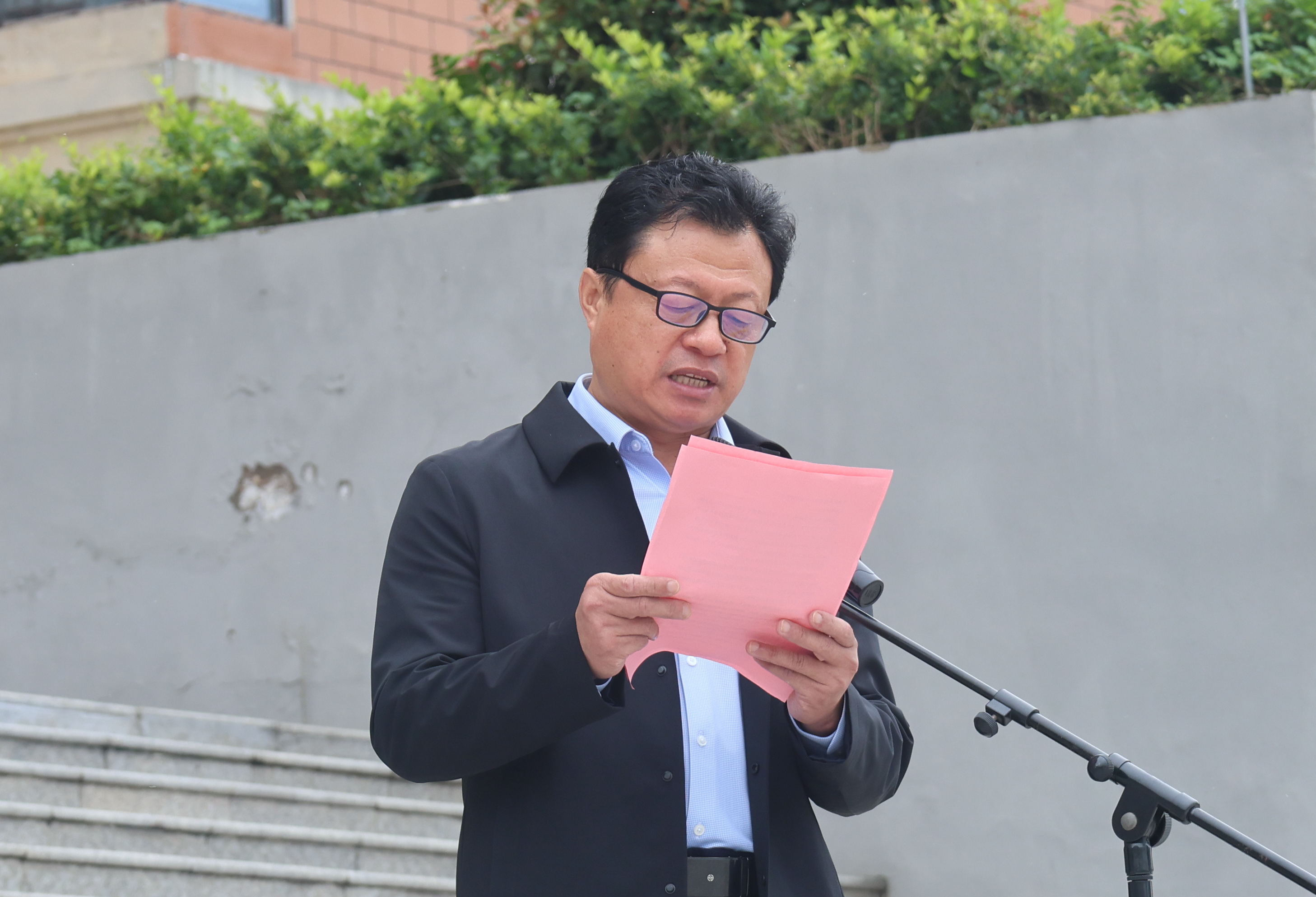 逐梦新起点，扬帆正当时       —— 宿州工业学校举行新学期第一次升旗仪式(图2)