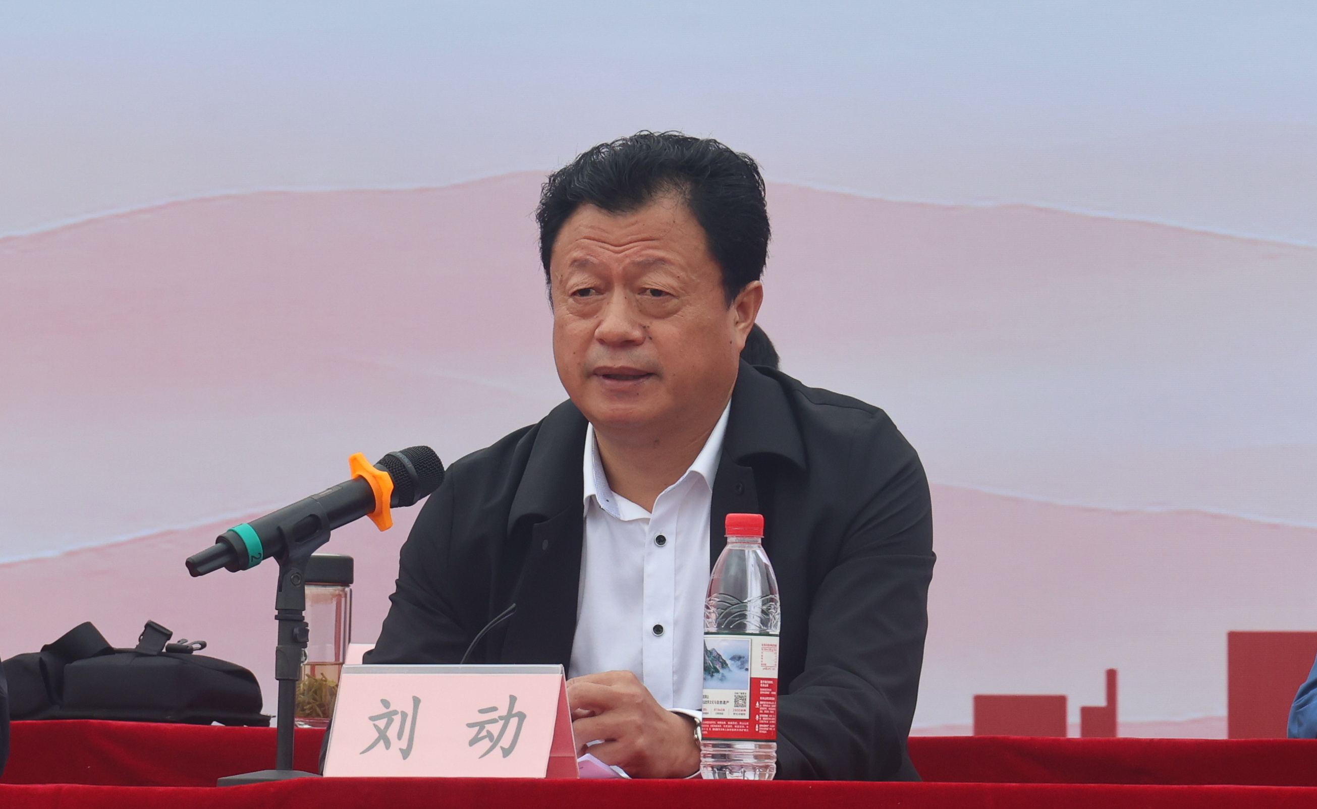 戎装启程，锻铸青春  ——宿州工业学校召开2025级新生军训动员大会(图5)