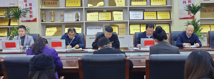 ​安徽省宿州工业学校召开2025-2026年度宿州市技能大赛备战会(图2)