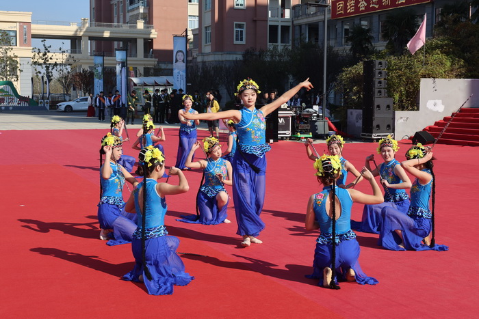 十八而志承大任 青春逐梦谱华章——宿州工业学校举行18岁成人礼(图14)