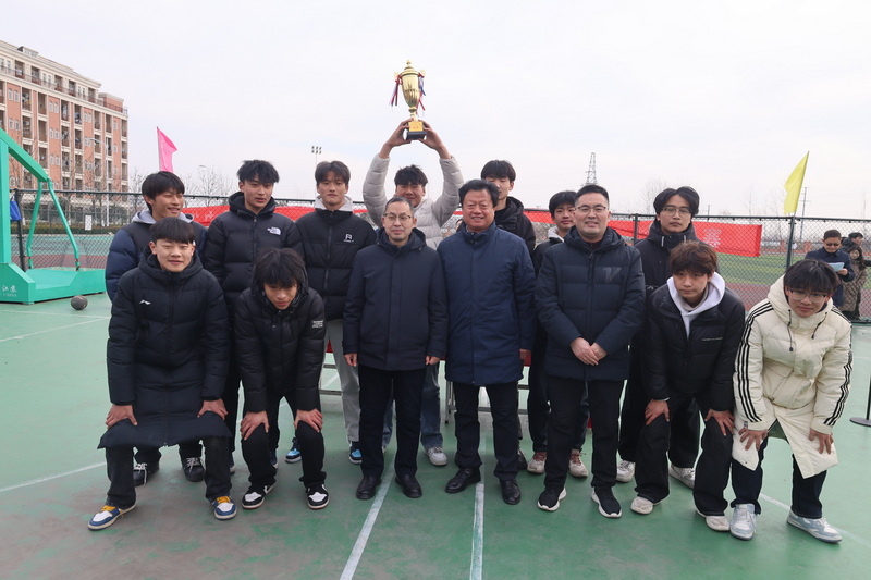 联赛收官颁奖贺今朝，青春逐梦扬帆向未来 ——宿州工业学校“中国银行杯”2025年秋季篮球联赛圆满落幕(图7)