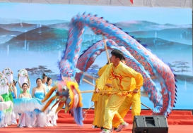 展职教魅力，述工校精神