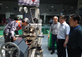 技能成才  青春绽彩