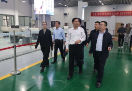 宿州市政协主席许广斌一行到宿州工业学校调研工作
