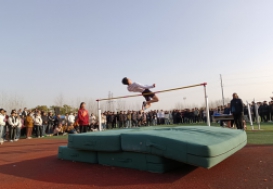 安徽省宿州工业学校举行第九届田径运动会暨教职工运动会