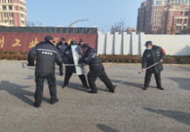 提升校园安防水平  筑牢校园安全防线  ——宿州工业学校开展新学期安保人员集中培训活动