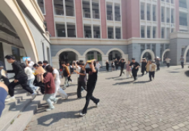 宿州工业学校举行防灾减灾地震演练，筑牢校园安全“生命线”