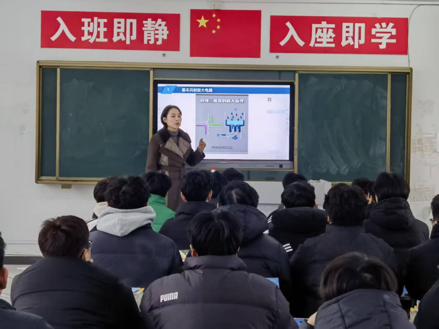 宿州工业学校在2025年三优评选中喜获佳绩(图1)